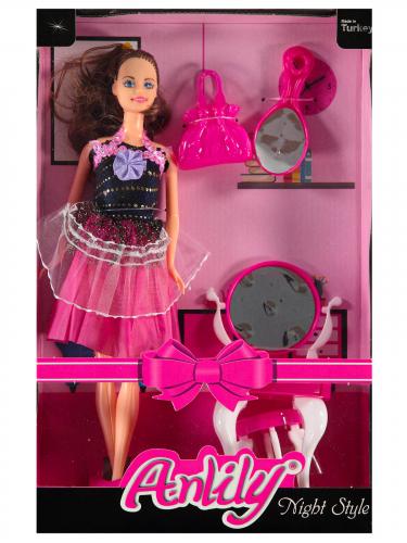 SAĞLAM KUTULU MAKYAJ YAPAN BEBEK SAĞLAM KUTULU MAKYAJ YAPAN BEBEK