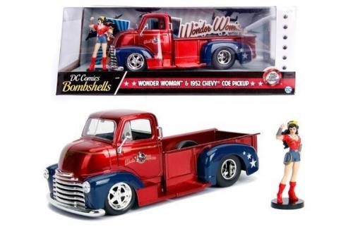 DC Bombshells 1952 Chevy COE Pickup 1:24 3225010