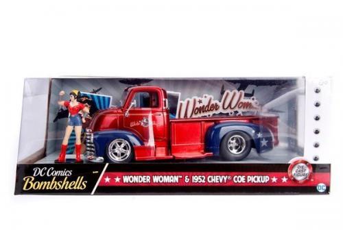 DC Bombshells 1952 Chevy COE Pickup 1:24 3225010