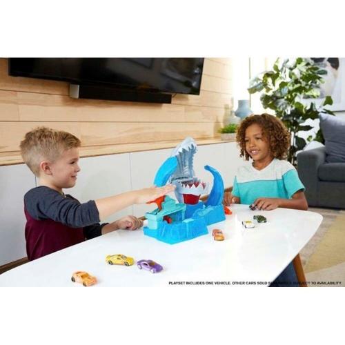 Hot Wheels Robotik Köpek Balığı Renk Değiştiren Oyun Seti GJL12
