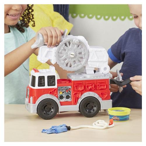 Play-Doh Çalışkan İtfaiye Aracı E6103
