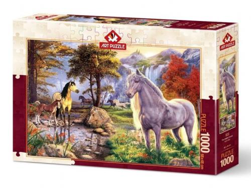 Saklı Atlar 5215 (1000 Parça) Saklı Atlar 5215 (1000 Parça)