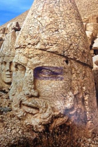 Gods of Nemrud : The Royal Sanctuary of Antiochos I & the Kingdom of C