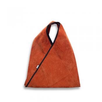 Turuncu Omuz ve Sırt Çantası