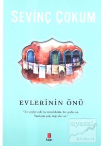 Evlerinin Önü