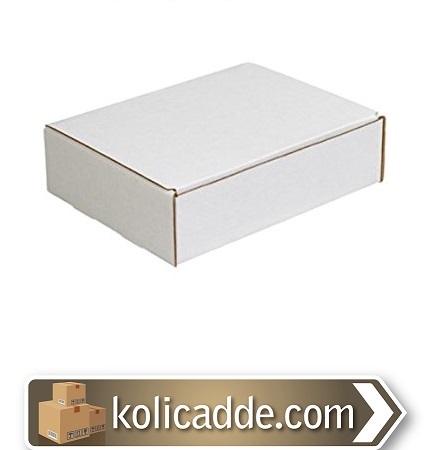Beyaz Kilitli Karton Kutu 13,5x13,5x6,5 cm.
