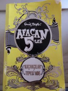 Afacan 5'ler 4 - Kaçakçılar Tepesi'nde