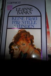 Keıne Frau Fur Stılle Stauden