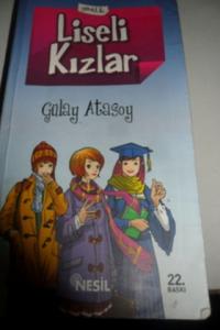 Liseli Kızlar