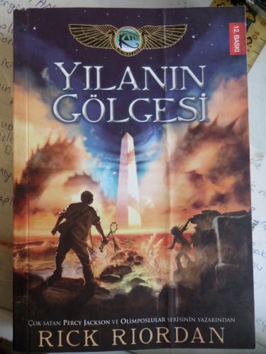 Yılanın Gölgesi Rick Riordan