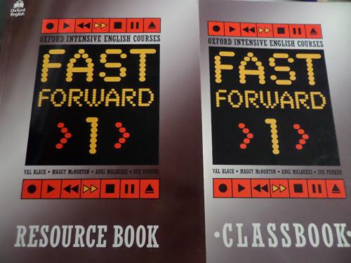 Fast Forward 1 Resource Book + Class Book