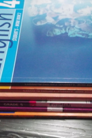 4.-5. Sınıf İngilizce Kitaplar / 6 Adet