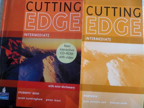 New Cutting Edge Intermediate Student Book + Workbook with mini-Dictio