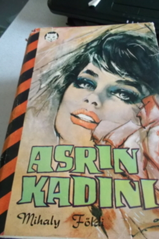 Asrın Kadını Mihaly Földi