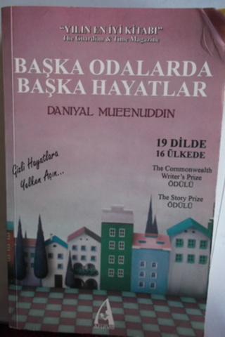 Başka Odalarda Başka Hayatlar Daniyal Mueenliddin