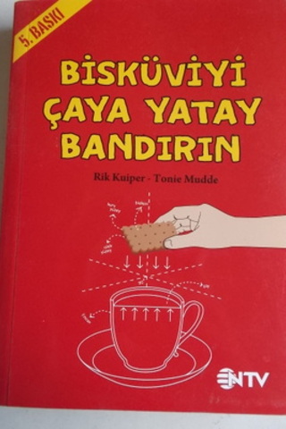 Bisküviyi Çaya Yatay Bandırın