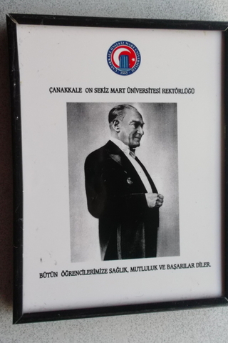 Çerçeveli Seramik Atatürk Resmi