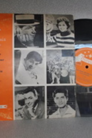 Die Aktüelle Non Stop Revue Mit 24 Bestsellern / 33'lük PLAK