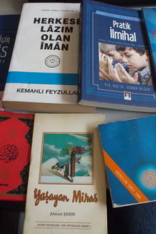 Dini Kitaplar / 8 Kitap