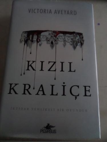 Kızıl Kraliçe Victoria Aveyard