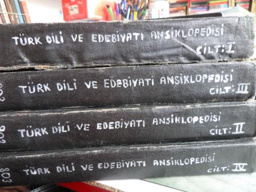 Türk Dili ve Edebiyatı Ansiklopedisi / 4 Cilt