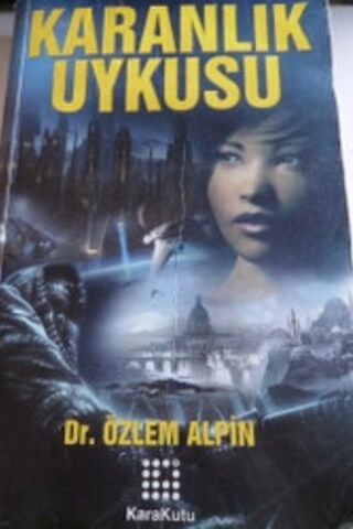 Karanlık Uykusu Özlem Alpin