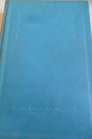 Karolin Cecil Saint Laurent