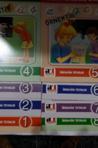 Kolay Okuma Dizisi / 8 Adet İbrahim Teymur