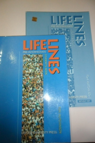 Life Lines Pre-Intermediate ( Student's Book + Workbook ) Tom Hutchins