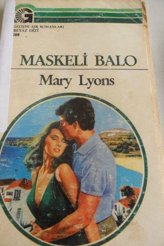 Maskeli Balo - 208 Mary Lyons
