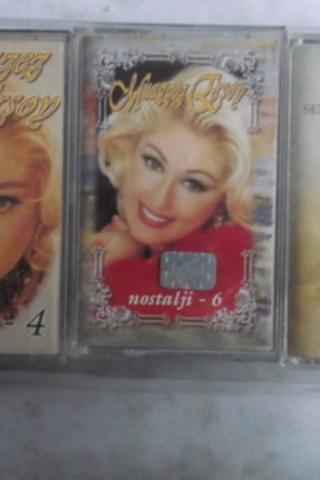 Muazzez Ersoy / 6 Adet