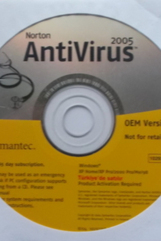 Norton Antivirüs 2005 CD