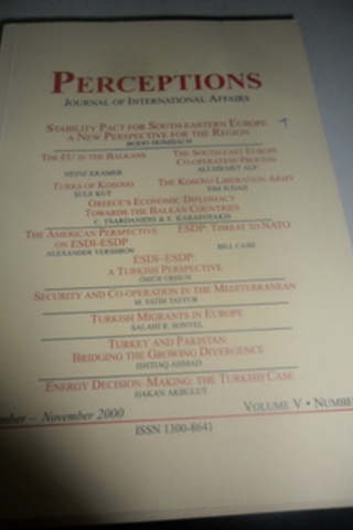 Perceptions, Journal of International Affairs 2000 / 3