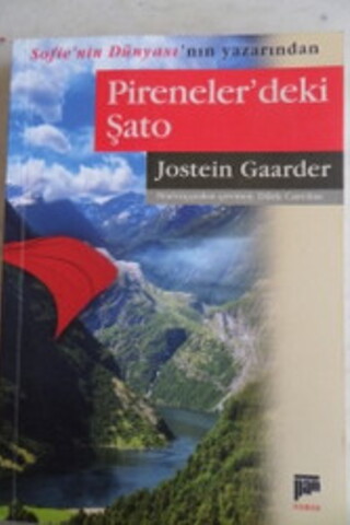 Pireneler'deki Şato Jostein Gaarder