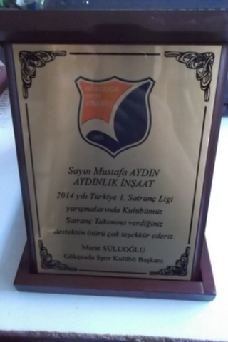 Plaket Mustafa Aydın'a