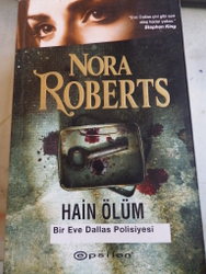 Hain Ölüm Nora Roberts