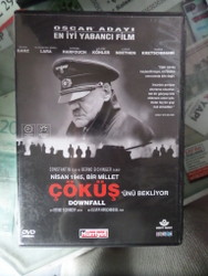 Nisan 1945, Bir Millet Çöküşünü Bekliyor Film Dvd'si