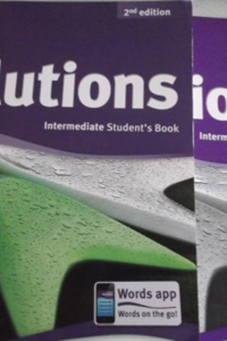 Solutions Intermediate ( Student's Book + Workbook + CD ) Tim Falla