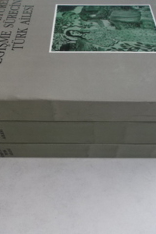 Sosyo-Kültürel Değişme Sürecinde Türk Ailesi / 3 Cilt Takım