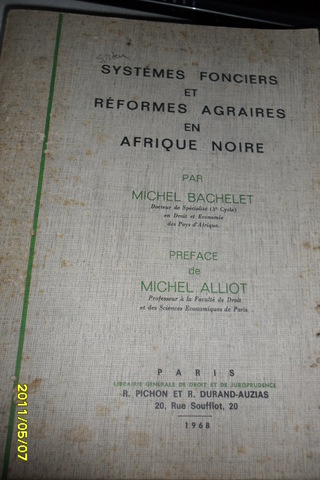 Systemes Foncieers Et Reformes Agraires En Afrique Noire Michel Bachel