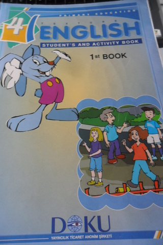 Texture English Student's And Activity Book 4 (1st Book)