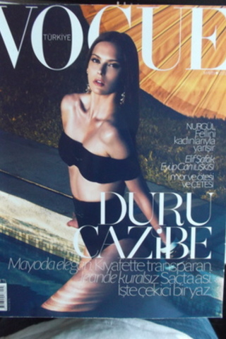 Vogue 2010 / 3