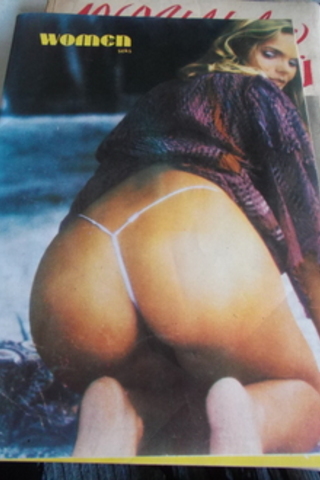 Women 1983 / Ağustos