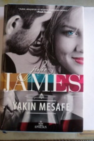 Yakın Mesafe Julie James