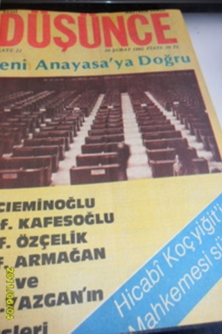 Yeni Düşünce Dergisi (1982 Ciltli) Yeni Düşünce Dergisi (1982 Ciltli)