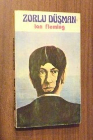 Zorlu Düşman Ian Fleming